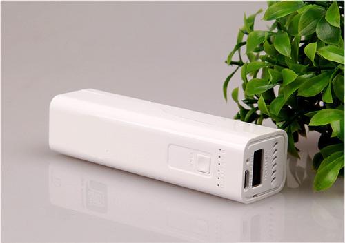 廠家直銷 3G/4G移動電源無線路由器隨身WiFi 全網絡兼容（電信/聯通/移動）